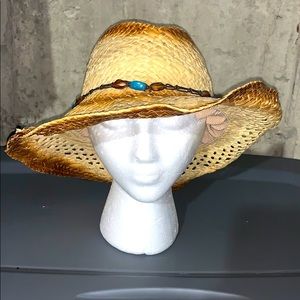 Sun hat/cowgirl hat easily adjustable